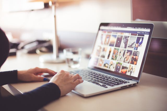 Image illustrant l'article : 83% des clients consultent internet avant de choisir leur avocat